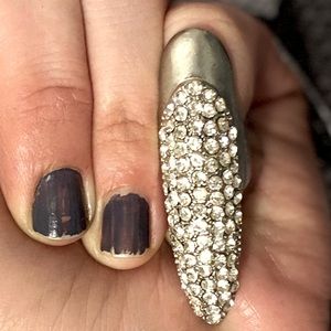 Ladies Silver Feminine Finger Armor